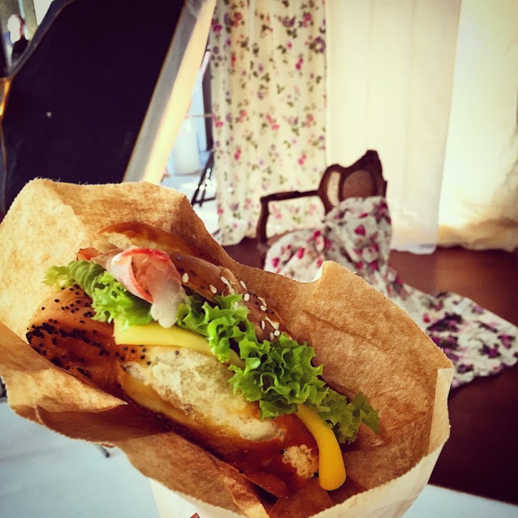 Lunch break with a fuckin' good bagel from Lycabettus bakery..