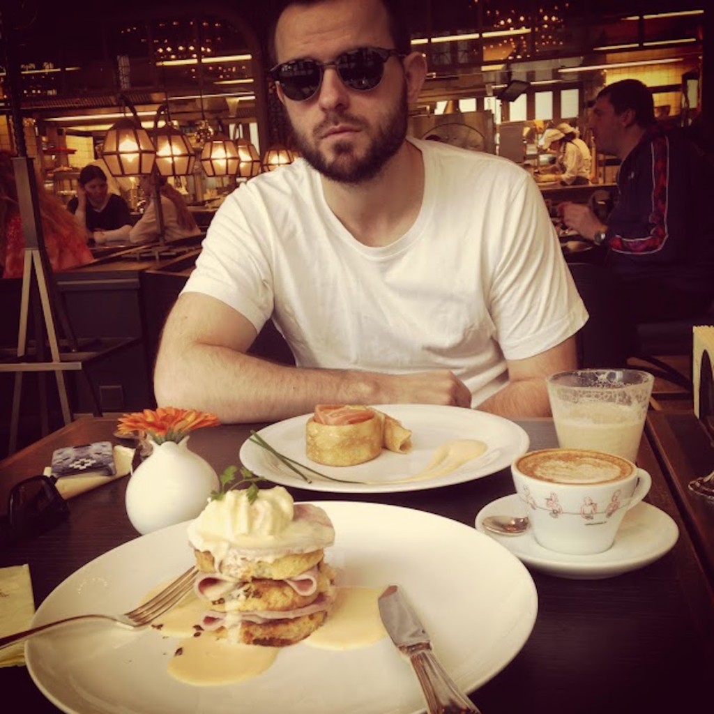 Moscow Best Sunday brunch at Cafemania with our dear Nikolay