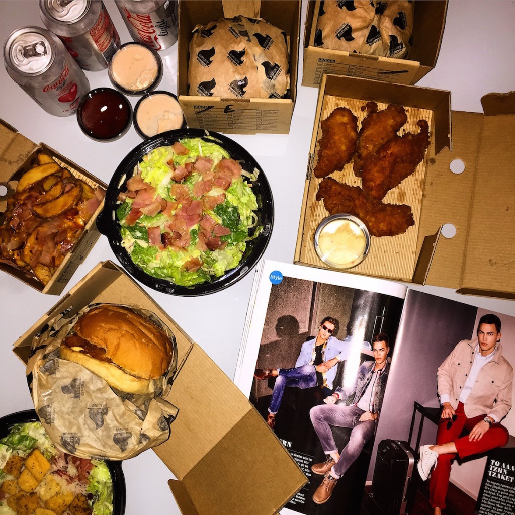 A few years ago it was Simply Burgers delivery that started the whole frenzy with authentic burgers... And it still simply rules!
