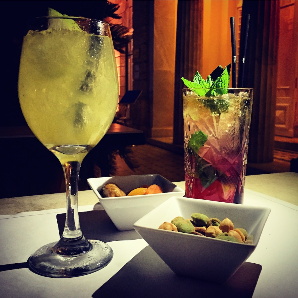 White Sangria & Pomegranate Mojito served at Poseidonion Grand Hotel #cocktails_etc