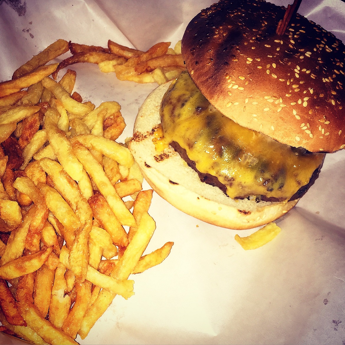 Juicy no-shit burger & fries at The Upper House on the top of CityLink.