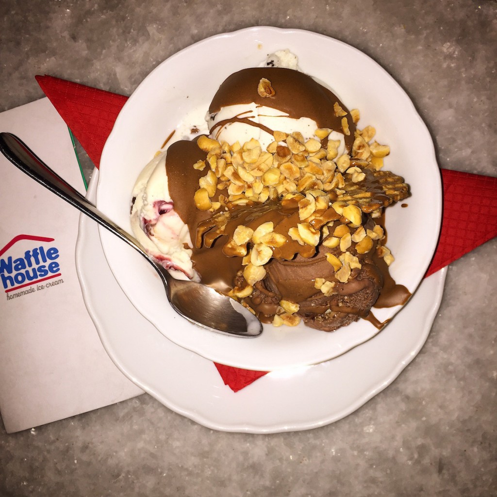 Waffle House Cream, cookies & chocolate mosaic with hazelnuts #sweettooth