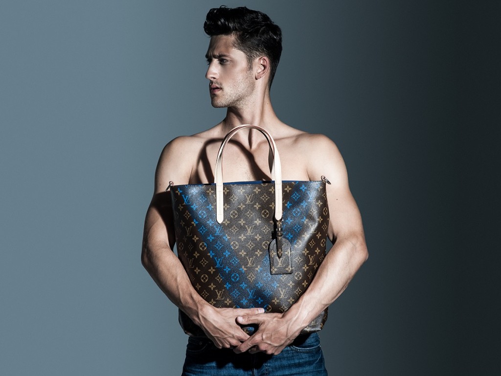 Holdall bag by Louis Vuitton.