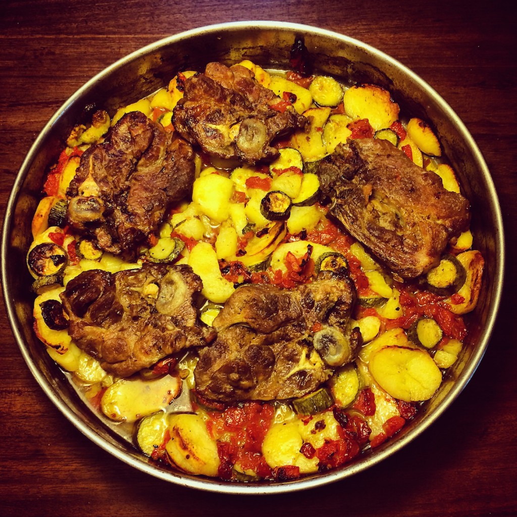 Delicious cretan home-made cuisine by the multi-talented Manousos :)