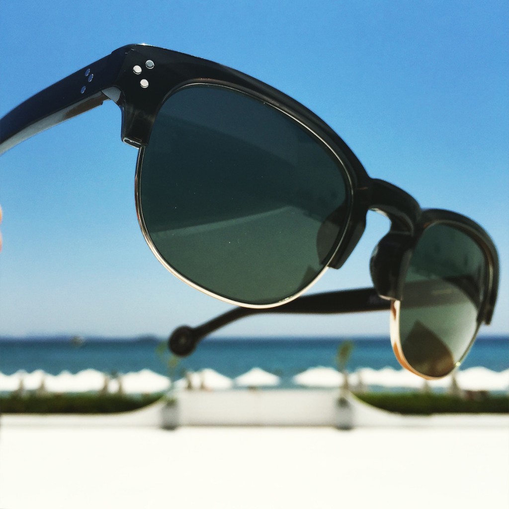 Old-skool hipster sunglasses by Hally & Son (Bairamoglou)