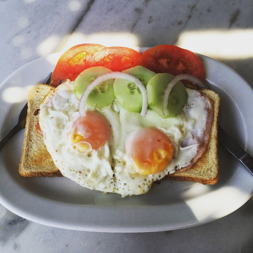 Most basic but tasteful breakfast at one of the many all-day cafe-restaurants in Agios Prokopios.