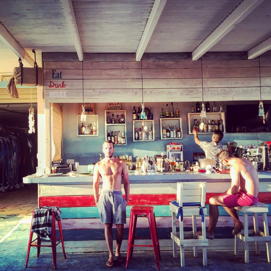Surfers' culture (from breakfast to S.U.P. to after-hours drinks) at Water Sports in Plaka.