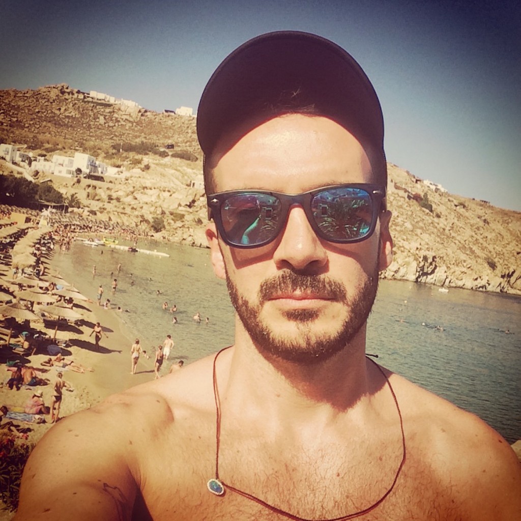 At Jackie O gay-friendly beach-club overlooking the beautiful Super Paradise beach.
