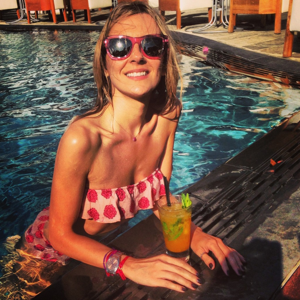 An early drink at the swimming pool...