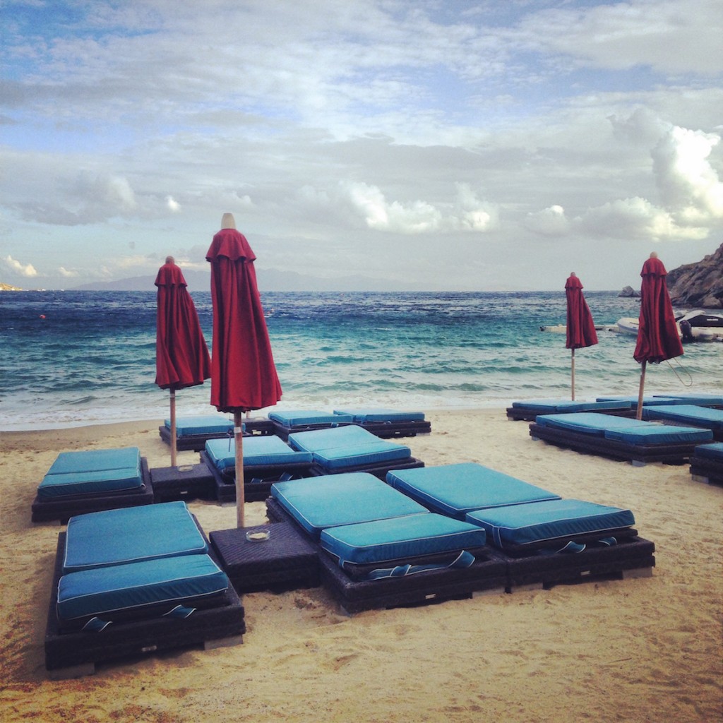 End of the season at Nammos, Psarrou beach...