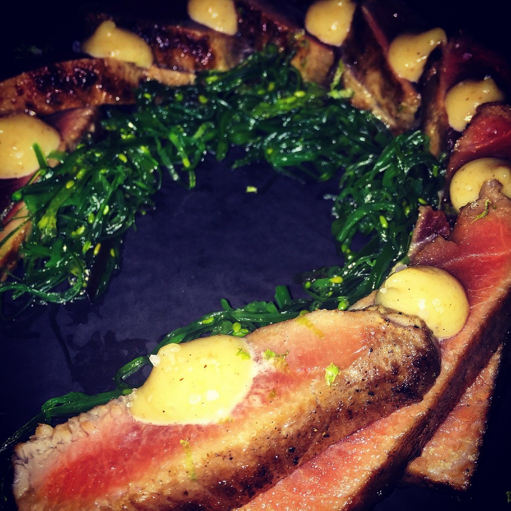 Tuna tataki in a spices crust with lime, hazelnut & wakame seaweed.
