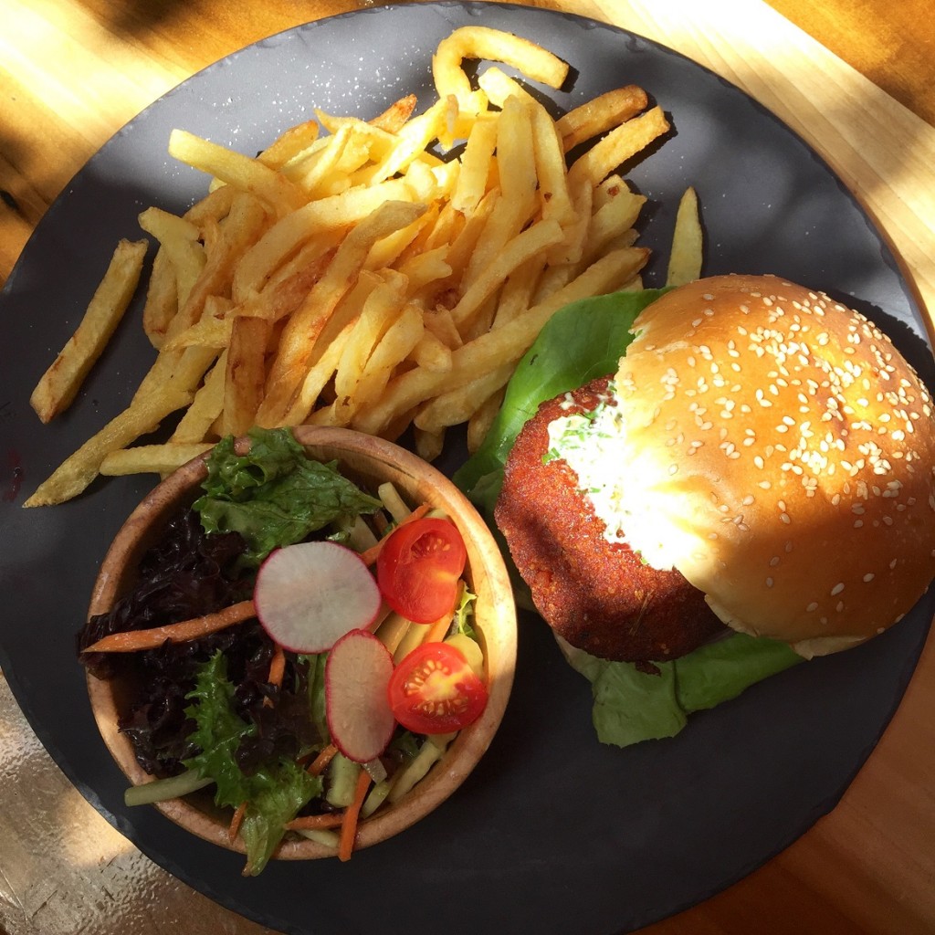 The (deep-fried...) salmon burger with tartar sauce.