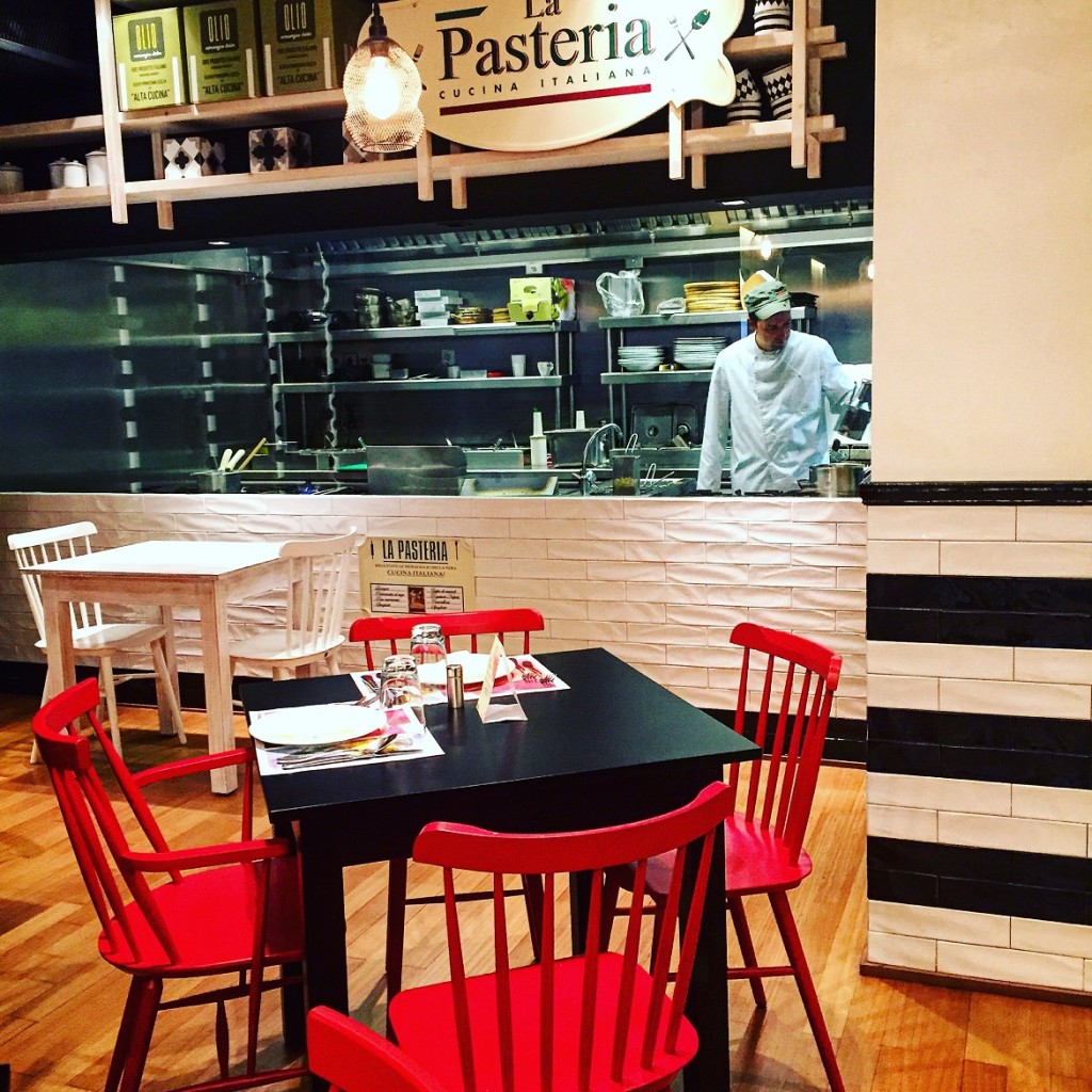 The decoration couldn't be more authentic trattoria style...
