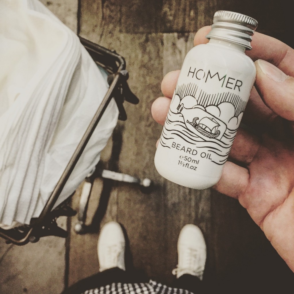 A special gift for men with beards: HOMMER beard oil for moisturizing & softening...