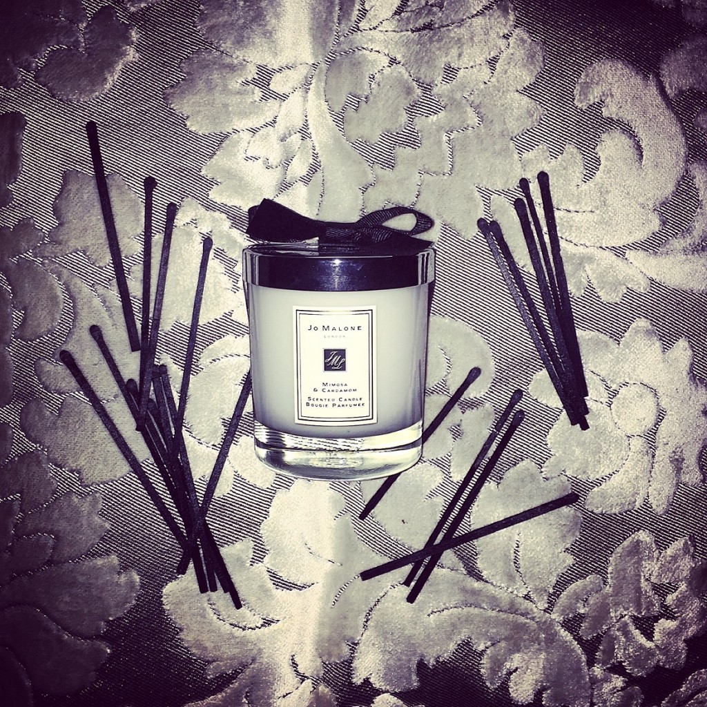 Mimosa & Cardamom scented candle by JO MALONE London