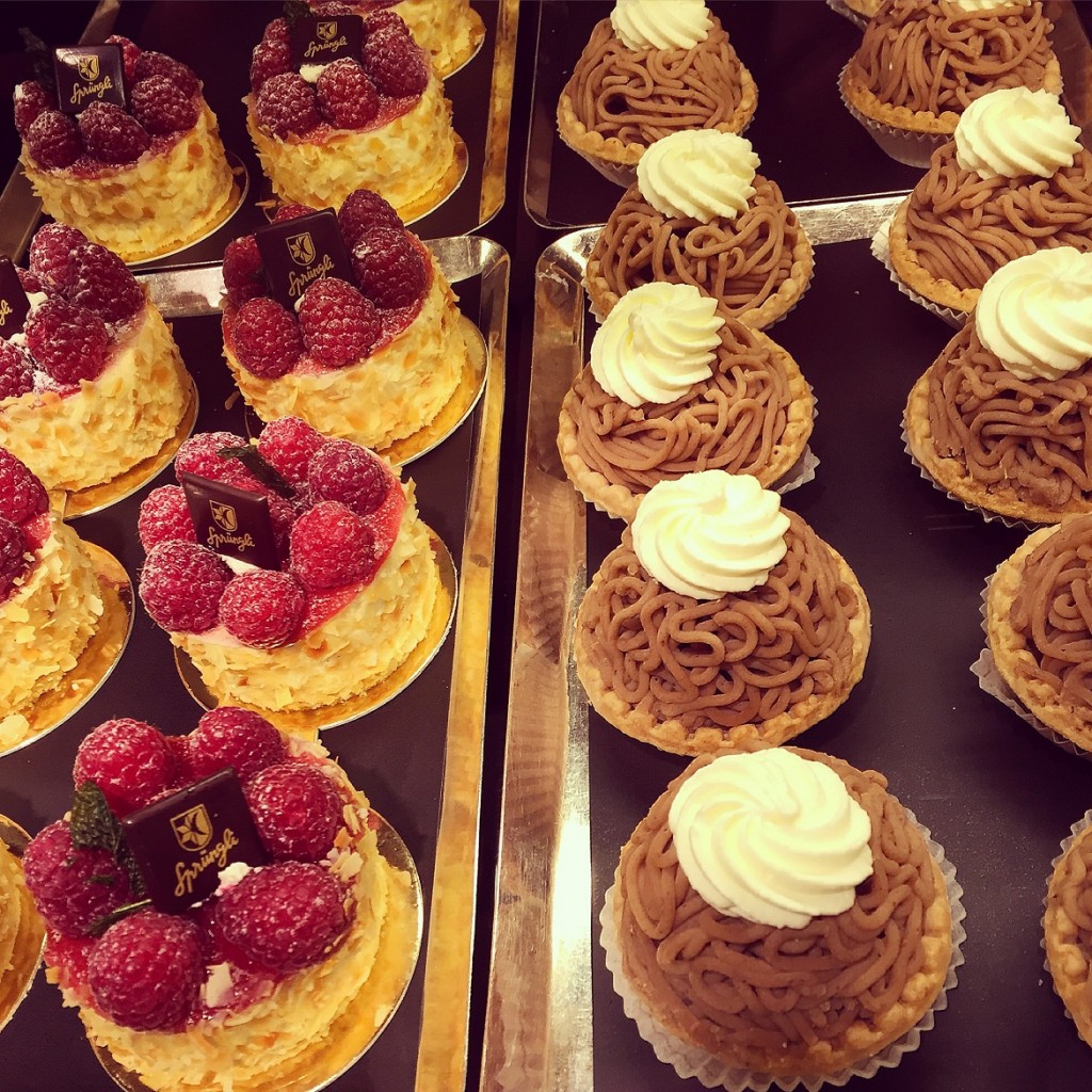 Little masterpieces of swiss pastry tradition