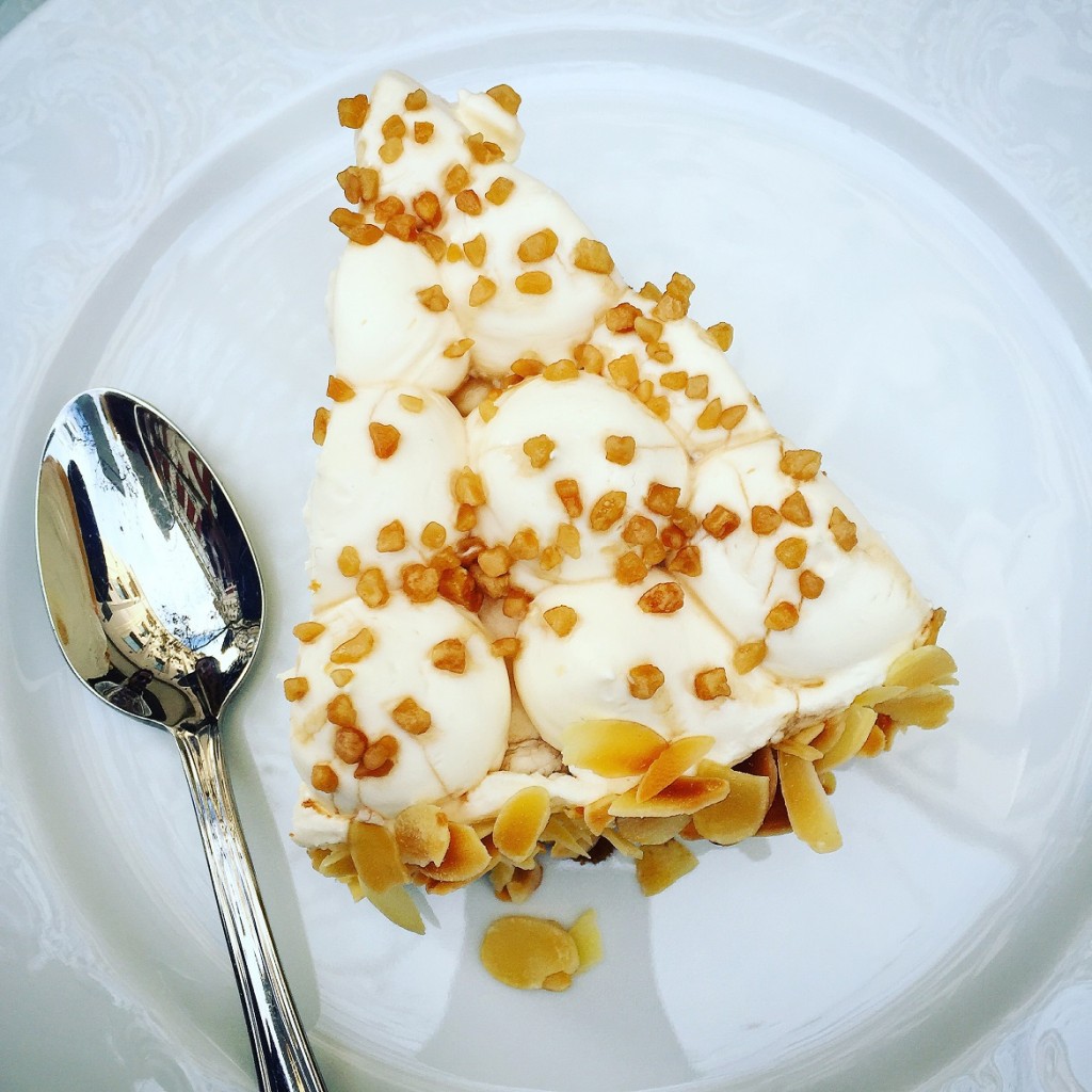 The super smooth Almond Cake!
