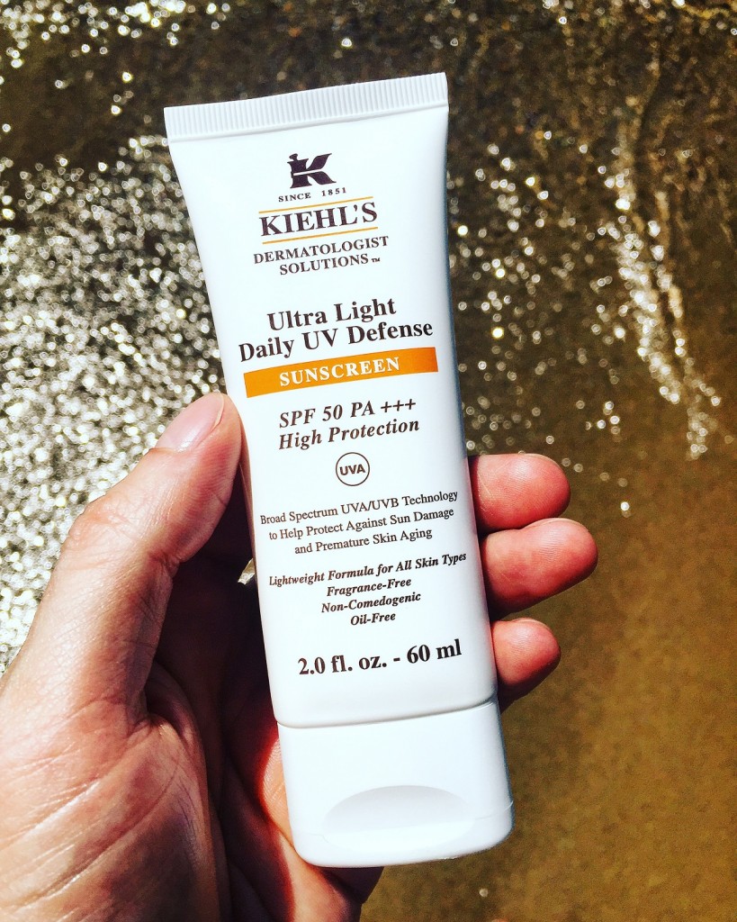 KIEHL'S με μεγάλο δείκτη προστασίας (spf50), αλλά με ultra ελαφριά υφή που δεν ασπρίζει το πρόσωπο
