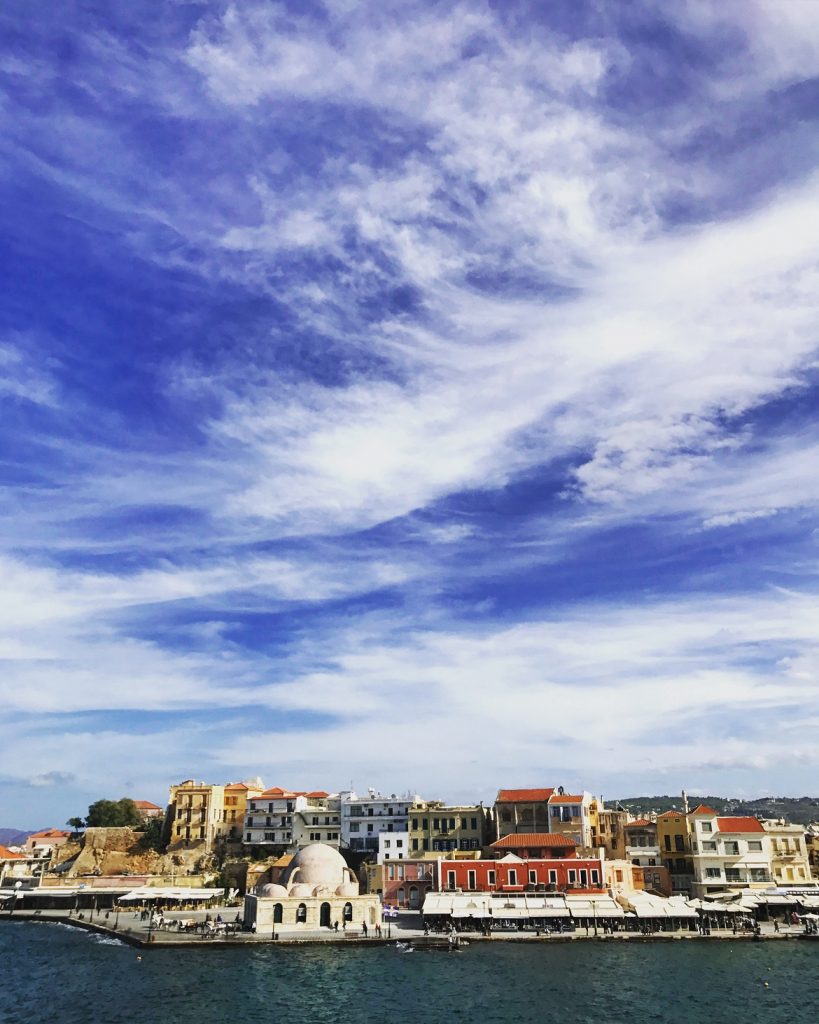 Η θέα από το παράθυρό μου προς το φημισμένο Παλιό Λιμάνι των Χανίων