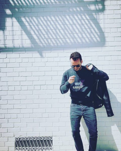 logo-sweatshirt