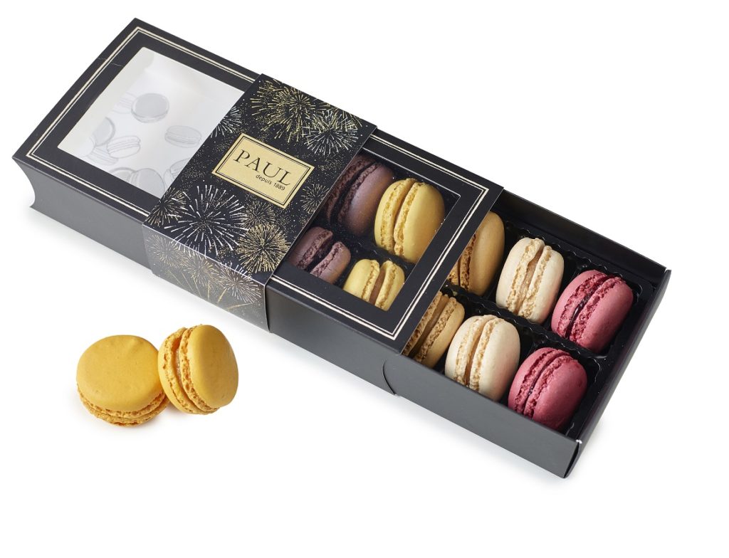 PAUL_Assortiment de 12 mini macaron de Noel