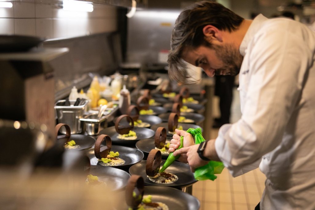 ZACAPA-art-of-slow-dinner-1