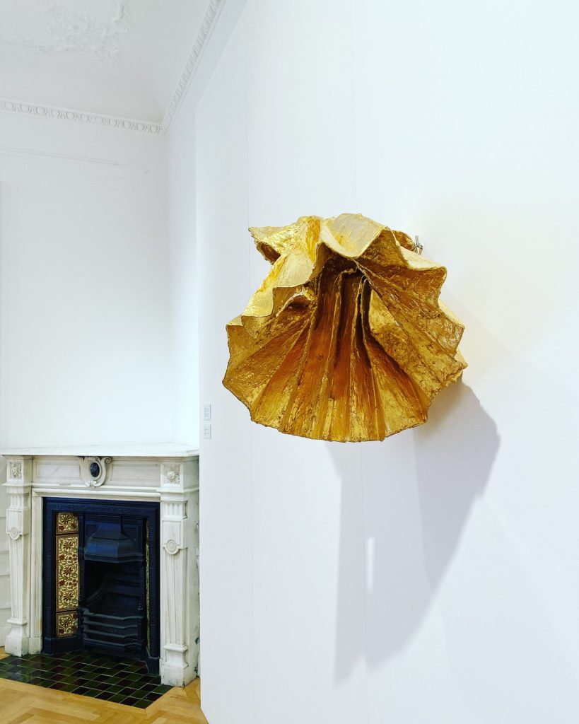lynda-benglis-neon-4
