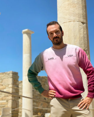 ambush-sweatshirt-simple-caracters