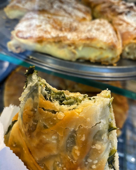 cocona-pites-pies-kolonaki