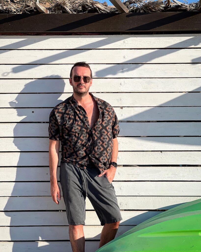 dirty-laundry-shirt
