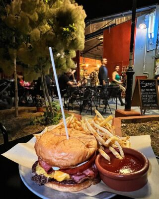 steve-deli-tavern-metaxourgio